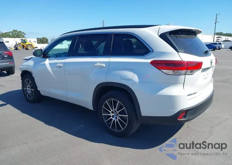 2018 Toyota Highlander Se из США, поврежденный, VIN 5TDKZRFH0JS539636